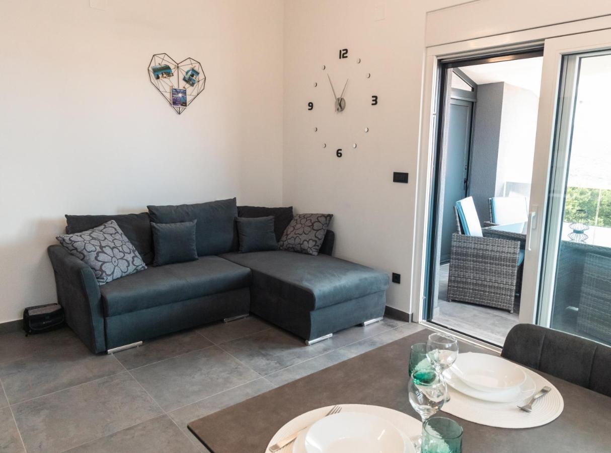 Apartments Pina Корнич Екстер'єр фото